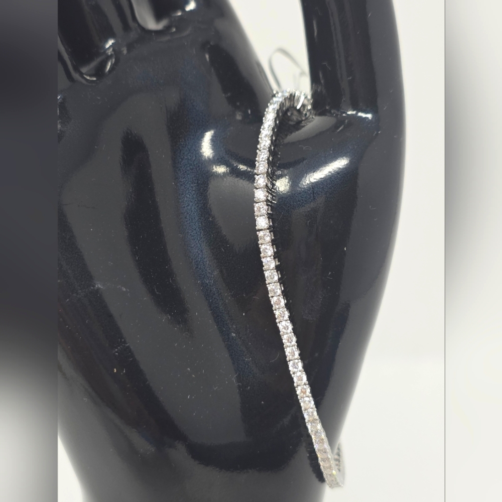 925 Silver Moissanite Tennis Bracelet. 2.8 Ctw